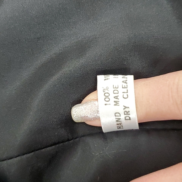 Hand Embroidered Jacket - Picture 4 of 6